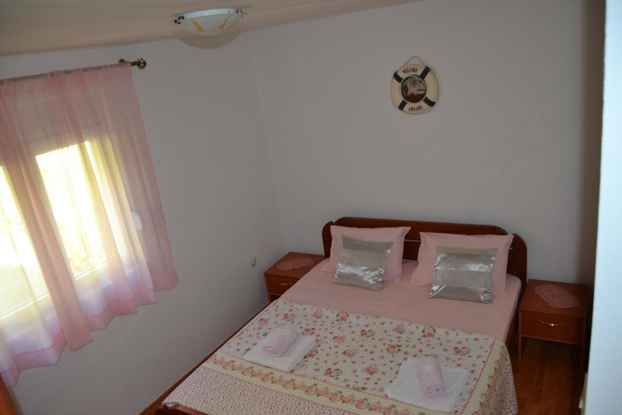 Apartments Dobrisa コトル エクステリア 写真